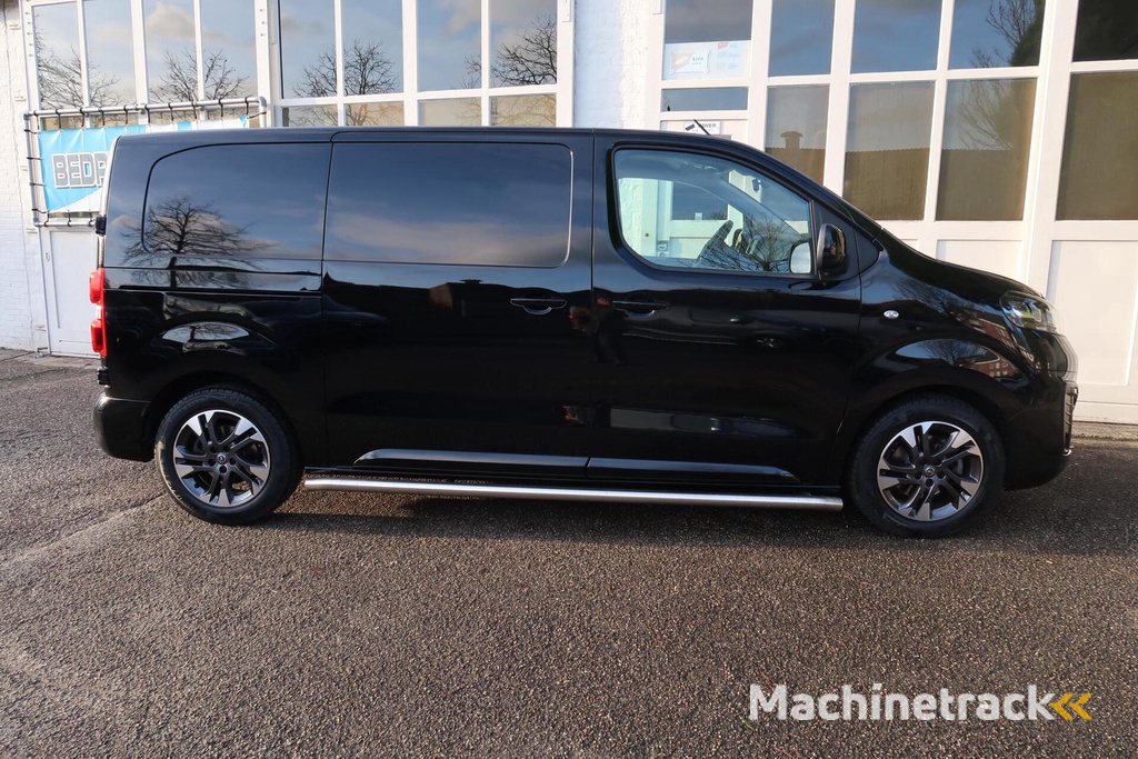 Opel Vivaro 120PK|Innovation|NAVI|Trekhaak|Camera|stoelverw.|Compleet & NETJES!