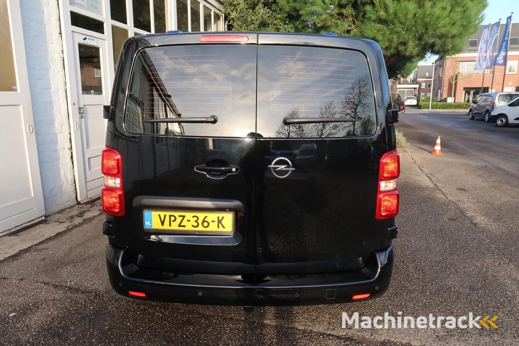 Opel Vivaro 120PK|Innovation|NAVI|Trekhaak|Camera|stoelverw.|Compleet & NETJES!