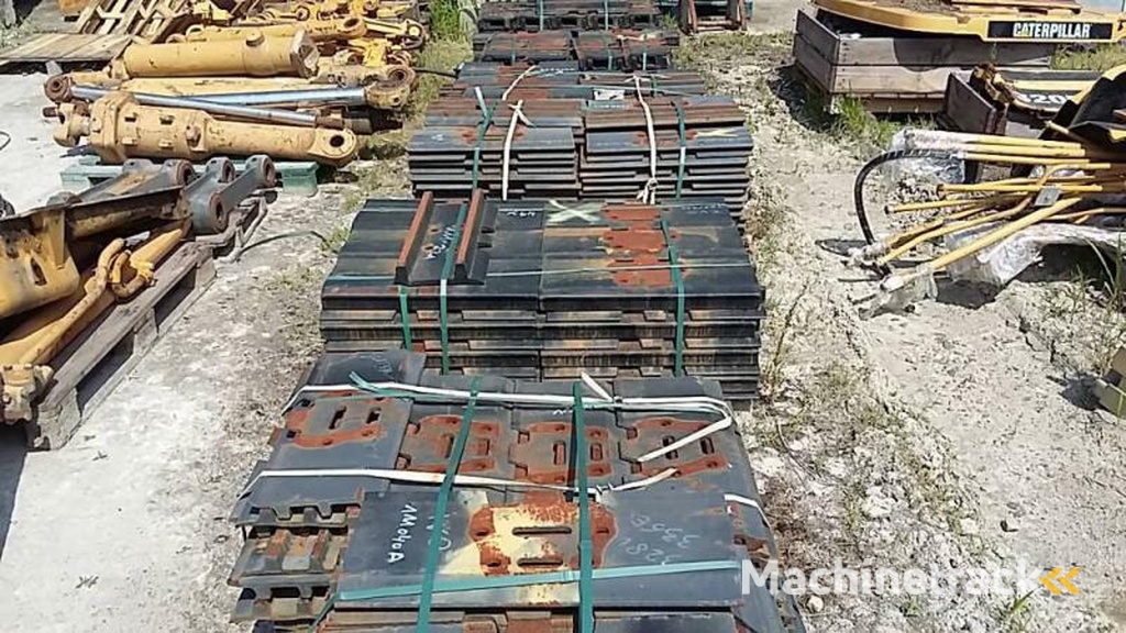 Caterpillar Tuiles-neuves-328D-