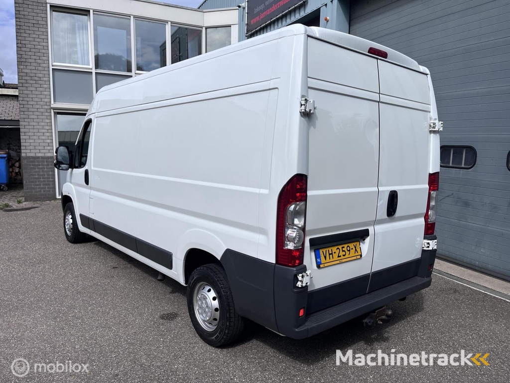 Peugeot Boxer 335 3.0 HDI  !77 PK L3H2 Airco Trekhaak