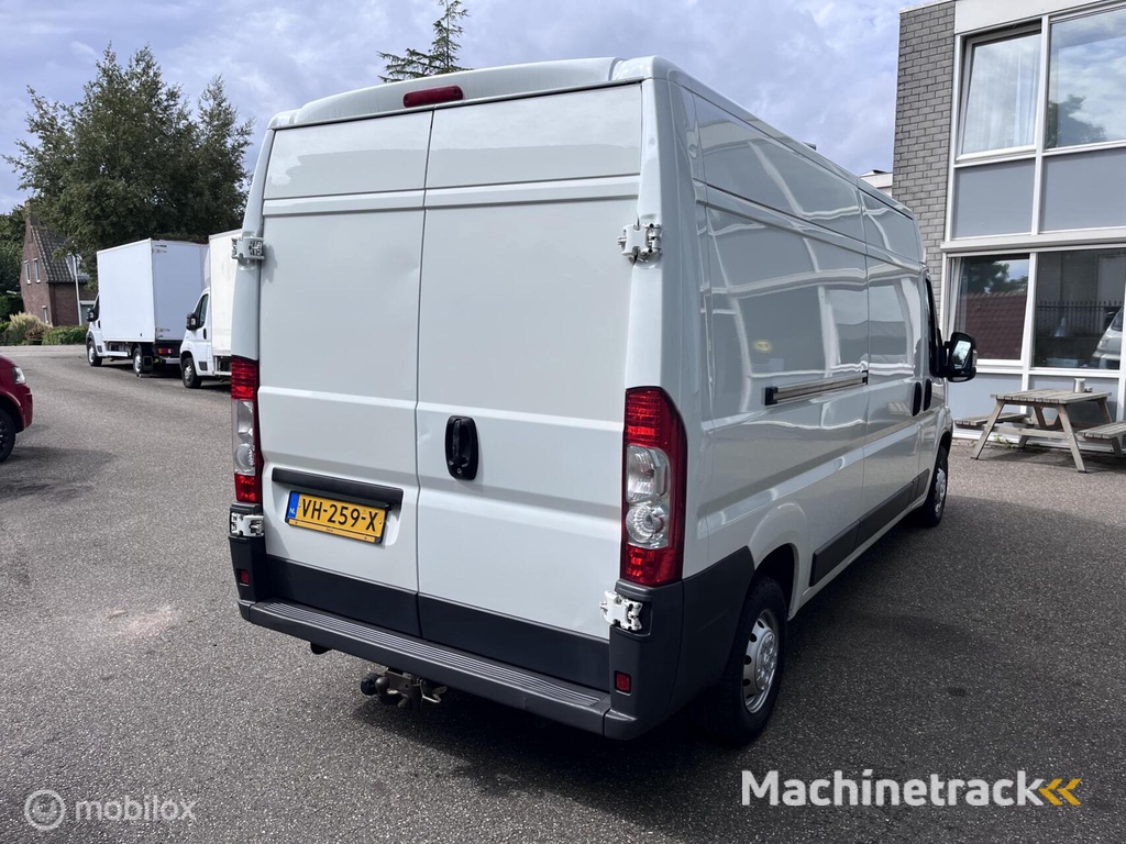 Peugeot Boxer 335 3.0 HDI  !77 PK L3H2 Airco Trekhaak