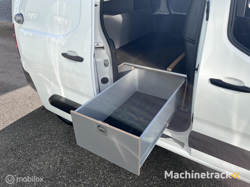 Opel Combo 1.5D LANG  Edition 2 x schuifdeur Laadruimte inrichting