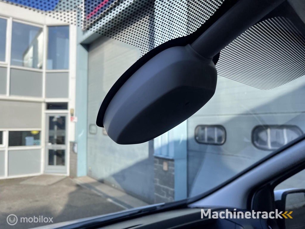 Renault Trafic  2.0 dCi 120 LANG Dubbele cabineWork Edition