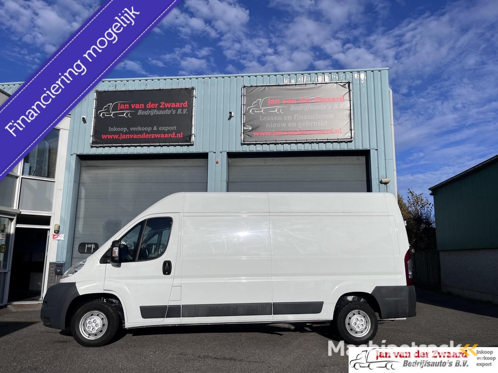 Peugeot Boxer 335 3.0 HDI  177 PK L3H2 Airco Trekhaak