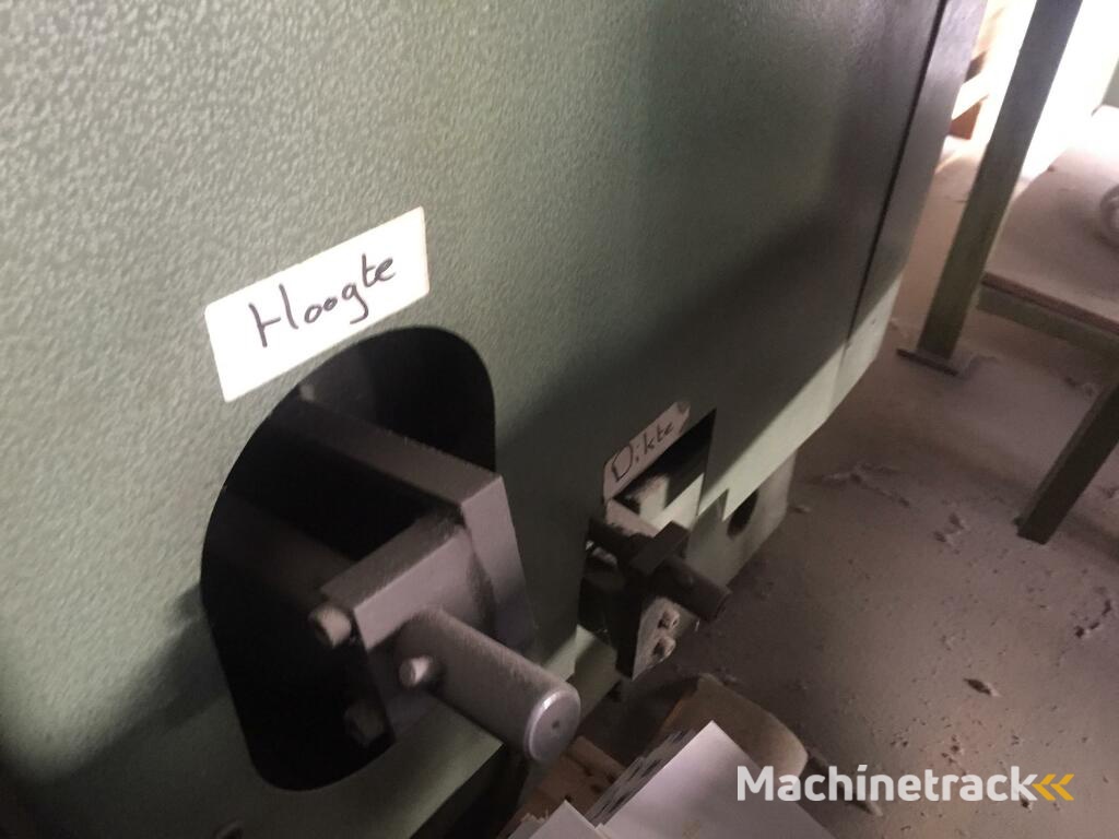 Kolbus SU 57 stofomslag / boekomslagmachine