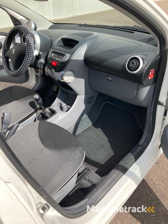 Peugeot 107 1.0-12V 5-DEURS AIRCO EURO 5