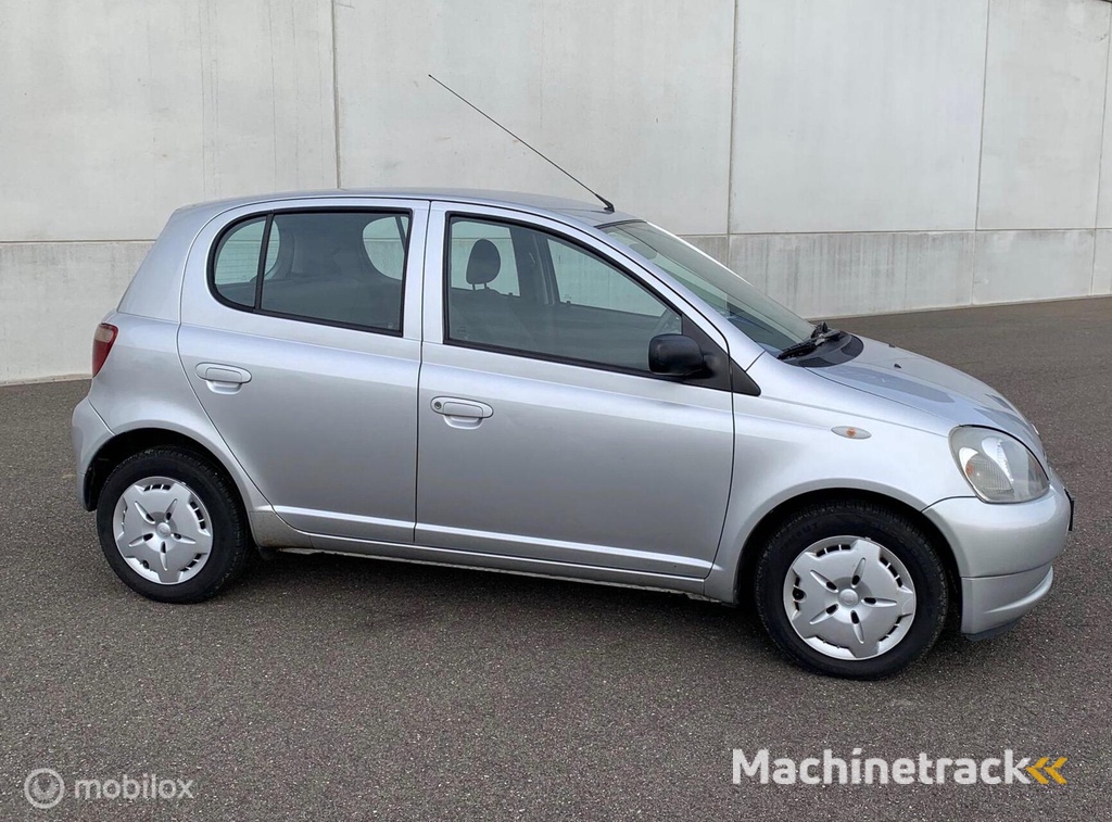 Toyota Yaris 1.3 16V VVT-i 5-DEURS AIRCO DEALER ONDERHOUDEN