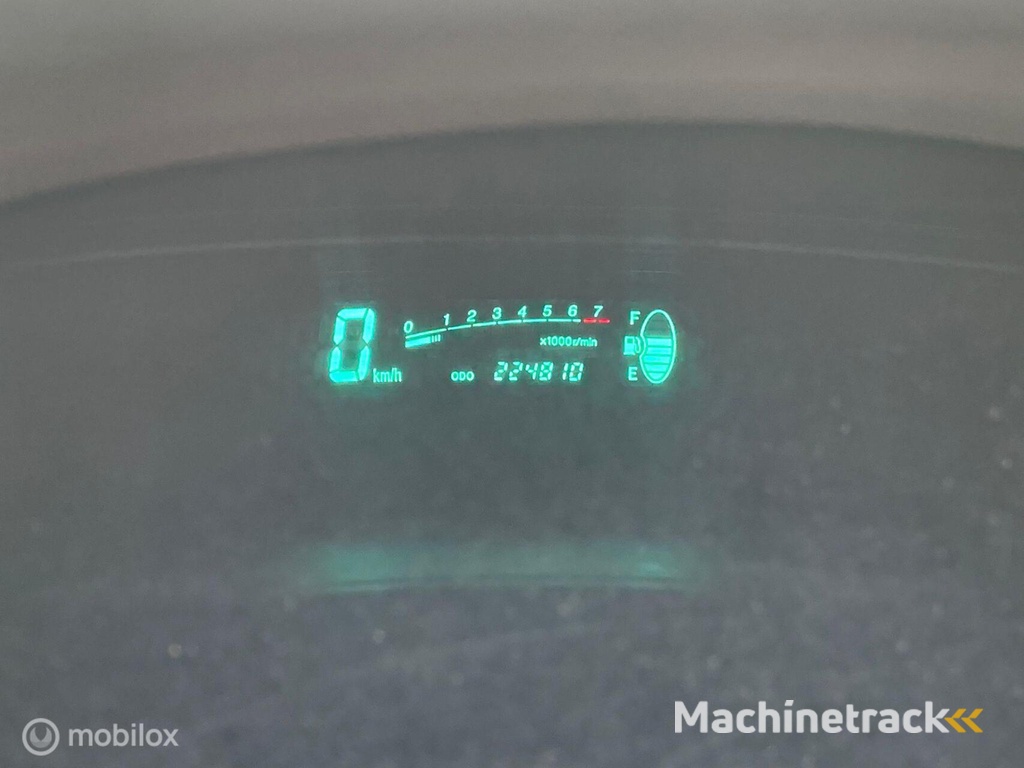 Toyota Yaris 1.3 16V VVT-i 5-DEURS AIRCO DEALER ONDERHOUDEN