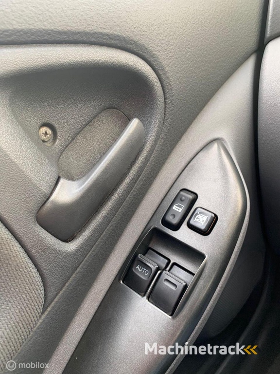 Toyota Yaris 1.3 16V VVT-i 5-DEURS AIRCO DEALER ONDERHOUDEN