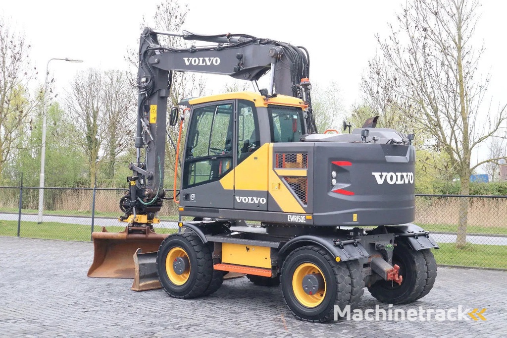 Volvo EWR 150 E | ROTOTILT | BUCKET | TRAILER HYDR