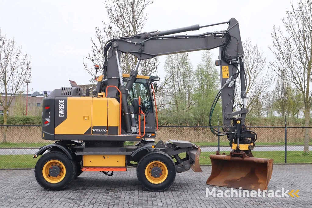 Volvo EWR 150 E | ROTOTILT | BUCKET | TRAILER HYDR