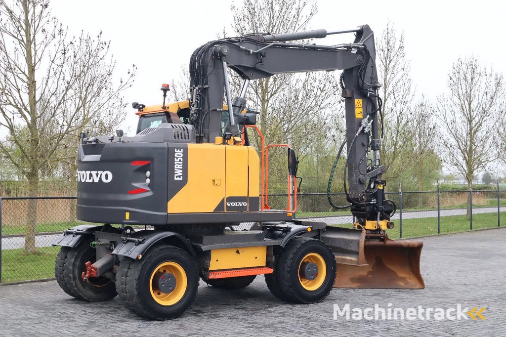 Volvo EWR 150 E | ROTOTILT | BUCKET | TRAILER HYDR