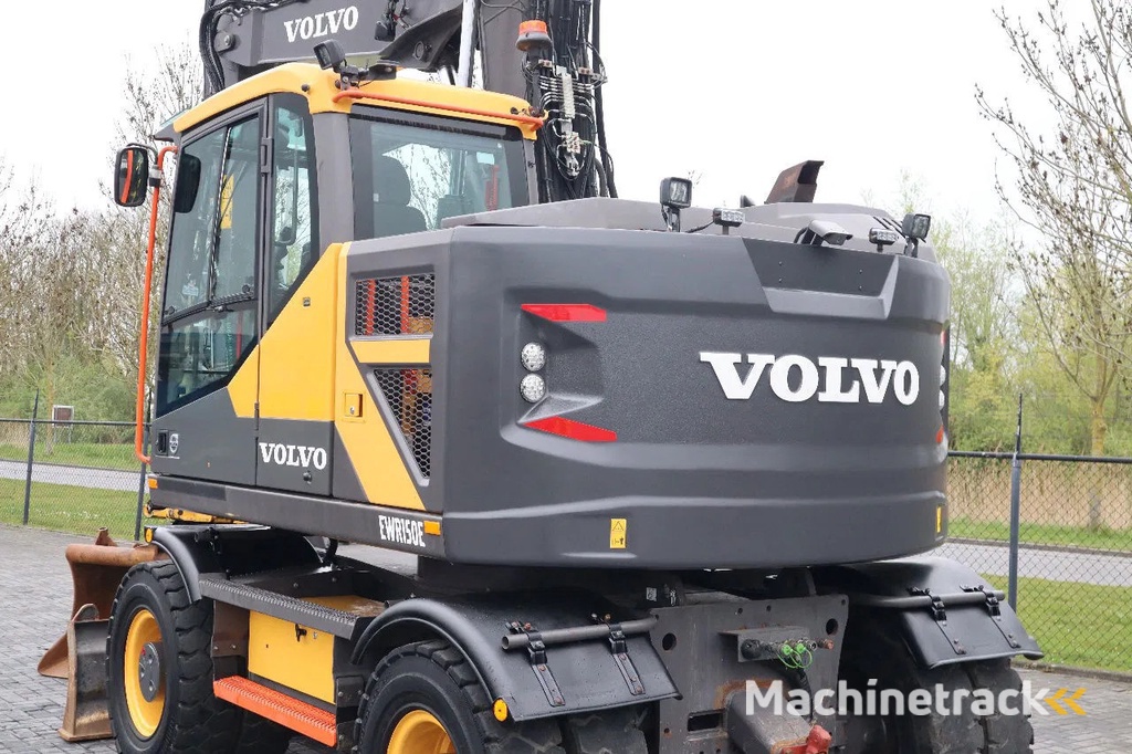 Volvo EWR 150 E | ROTOTILT | BUCKET | TRAILER HYDR
