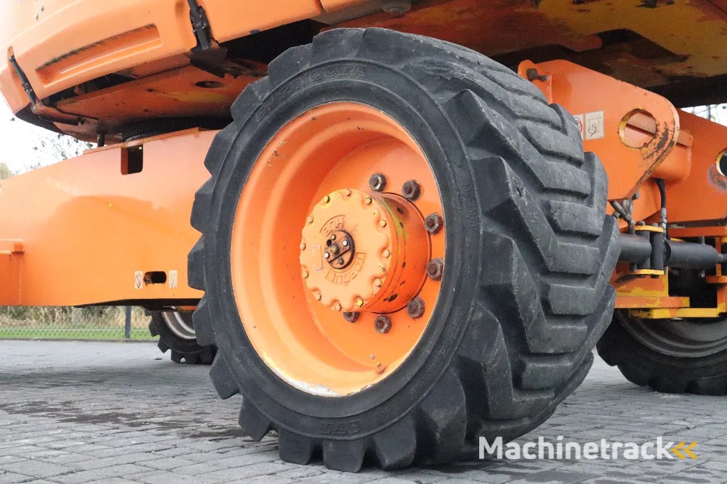 JLG 860 SJ | 28 METER | 230 KG