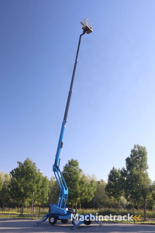 DINO 240 RXT | 24 METER | 215 KG