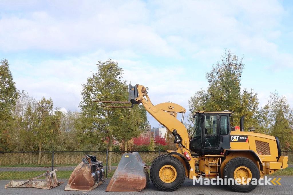 Caterpillar 938 M | 2X BUCKET | JIB | FORKS | BSS | GOOD CONDITION