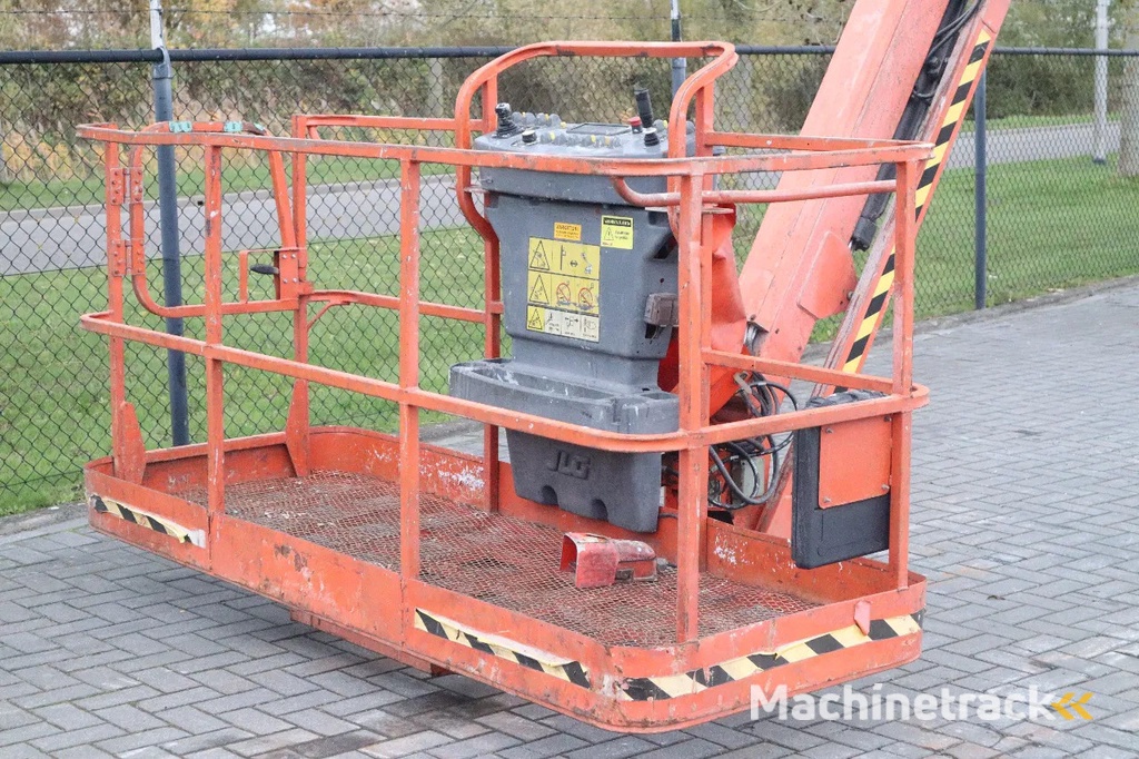 JLG 860 SJ | 28 METER | 230 KG