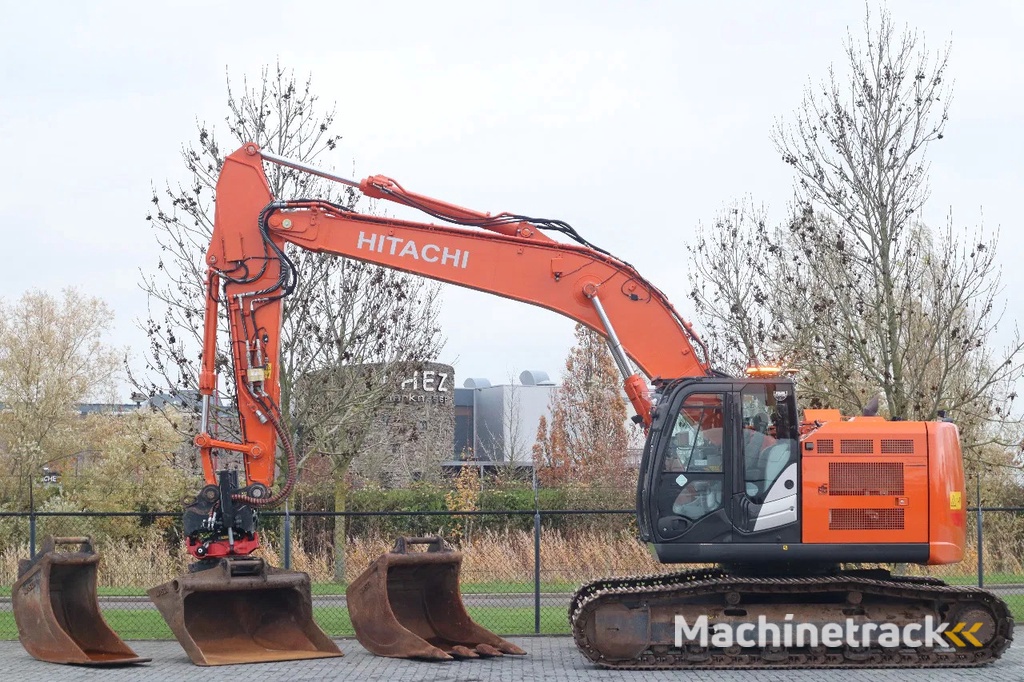 Hitachi ZX225 USRLC-6 | ROTOTILT | 3X BUCKET | TOPCON 3D MC GPS