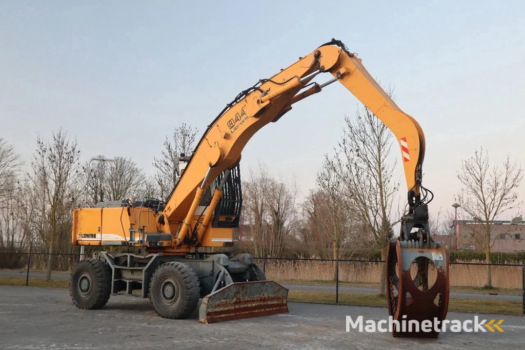Liebherr A944 B HD | LOG GRAPPLE | HOLZGREIFER | TIMBER