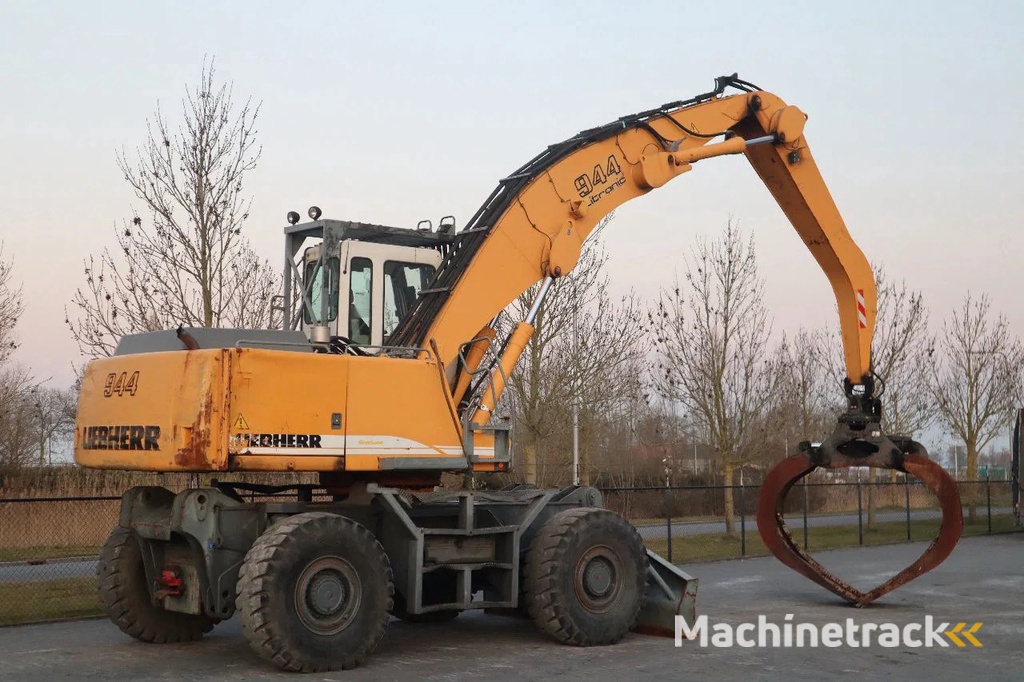 Liebherr A944 B HD | LOG GRAPPLE | HOLZGREIFER | TIMBER