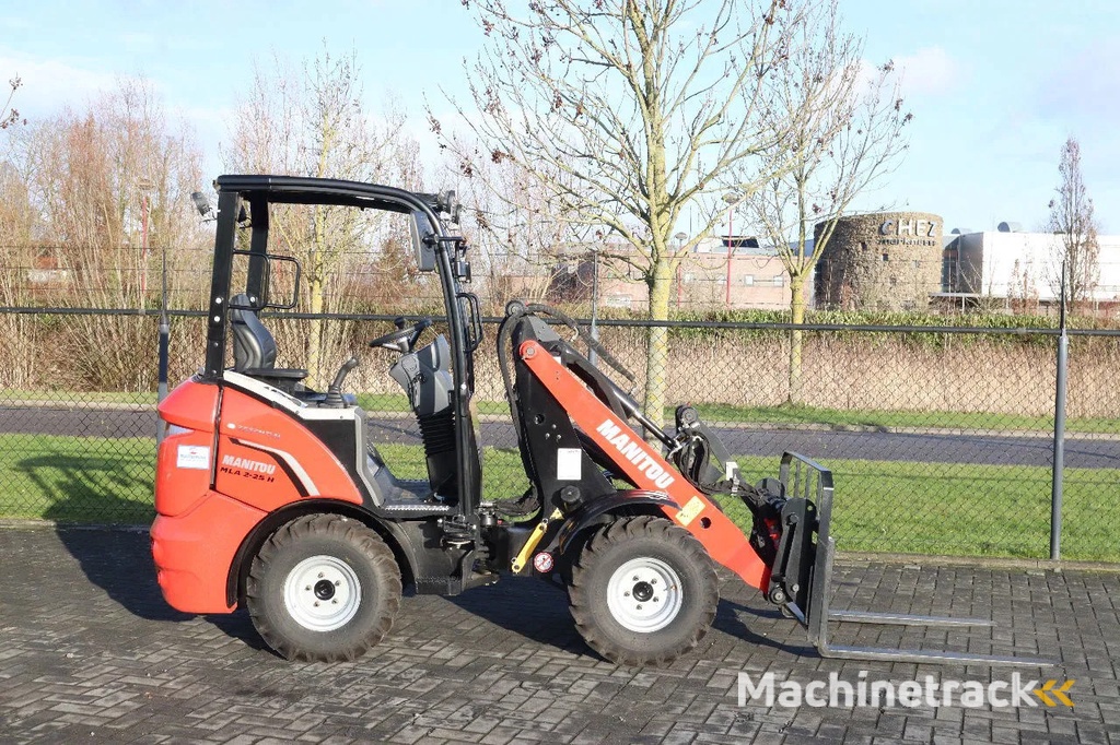 Manitou MLA 2-25 H | FORKS | QUICK COUPLER | NEW UNUSED