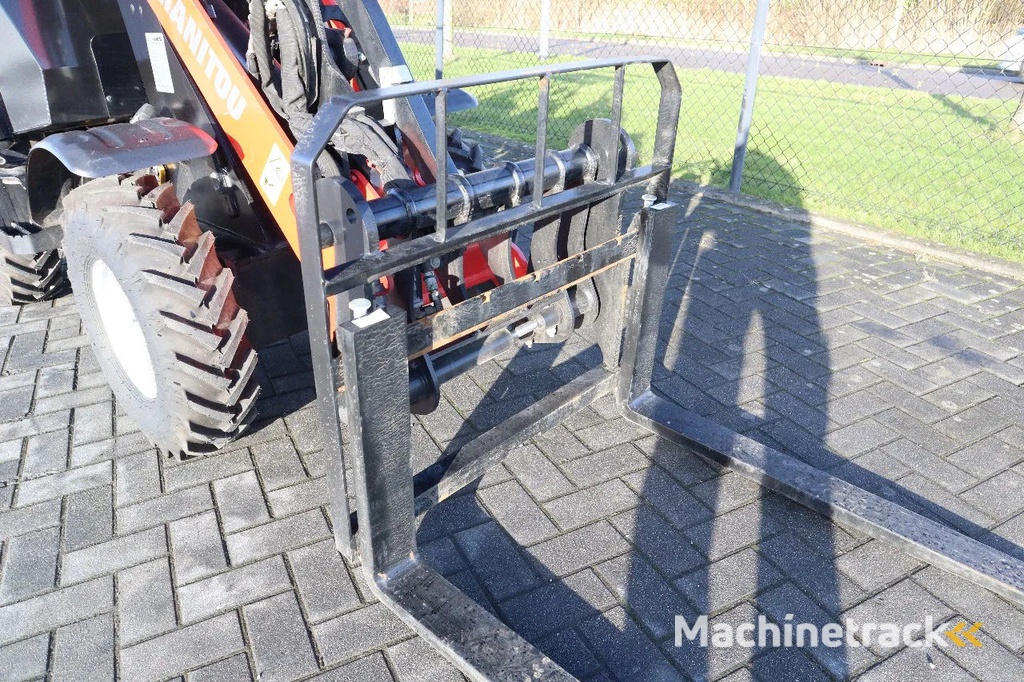 Manitou MLA 2-25 H | FORKS | QUICK COUPLER | NEW UNUSED