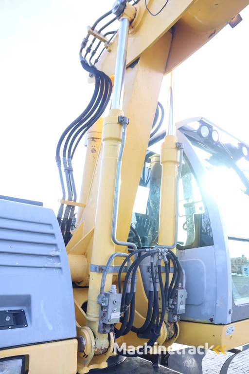 New Holland MH CITY | TILT BUCKET | QUICK COUPLER | DOZER BLADE