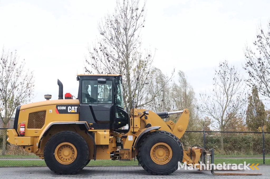 Caterpillar 938 M | 2X BUCKET | JIB | FORKS | BSS | GOOD CONDITION