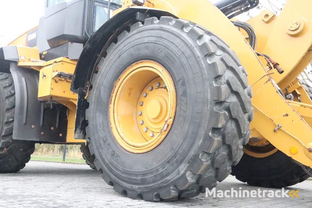 Caterpillar 938 M | 2X BUCKET | JIB | FORKS | BSS | GOOD CONDITION