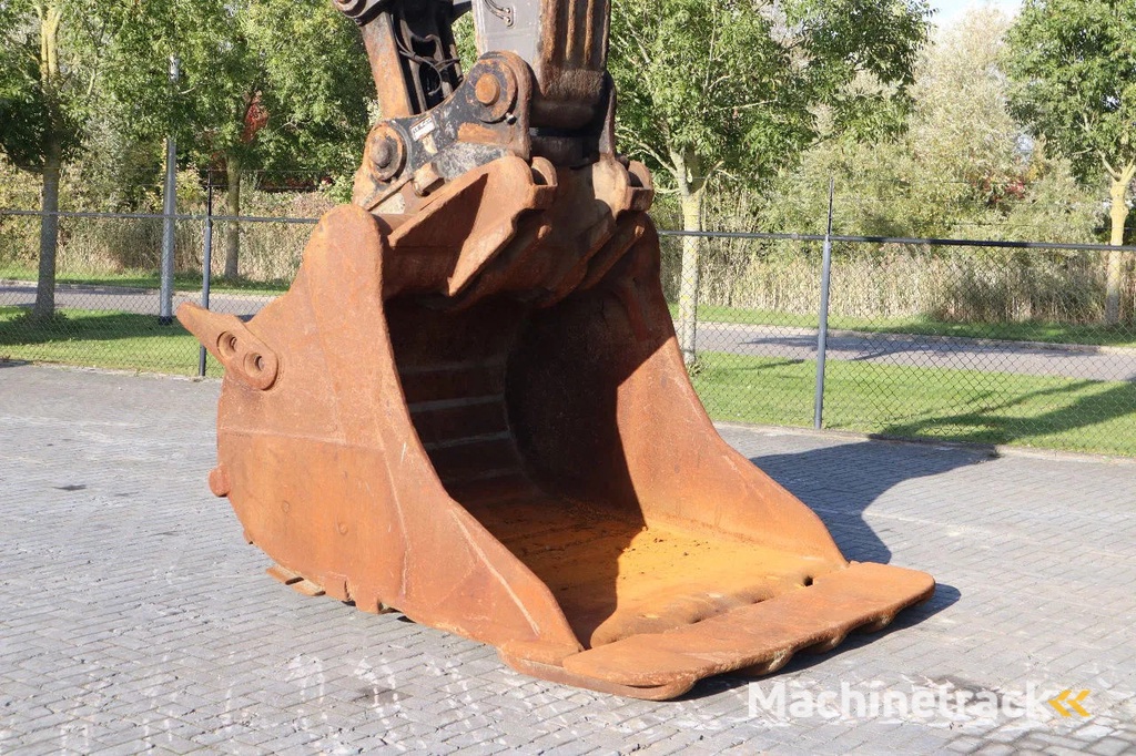 Volvo EC 750 EL | BUCKET | HYDRAULIC QUICK COUPLER