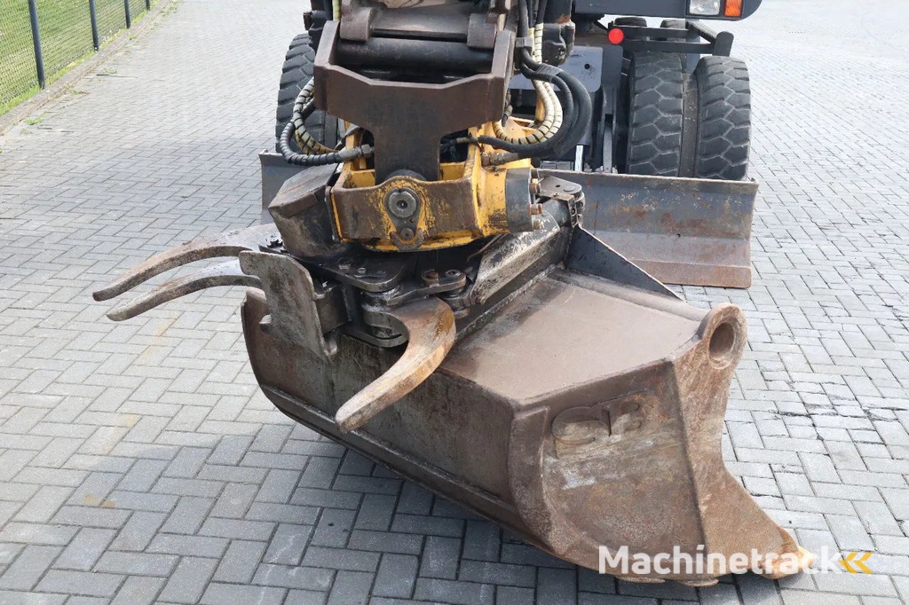 Atlas 160W | ROTOTILT | GRIPPER | BUCKET | DOZER BLADE