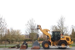 caterpillar-938-m-2x-bucket-jib-forks-bss-good-condition