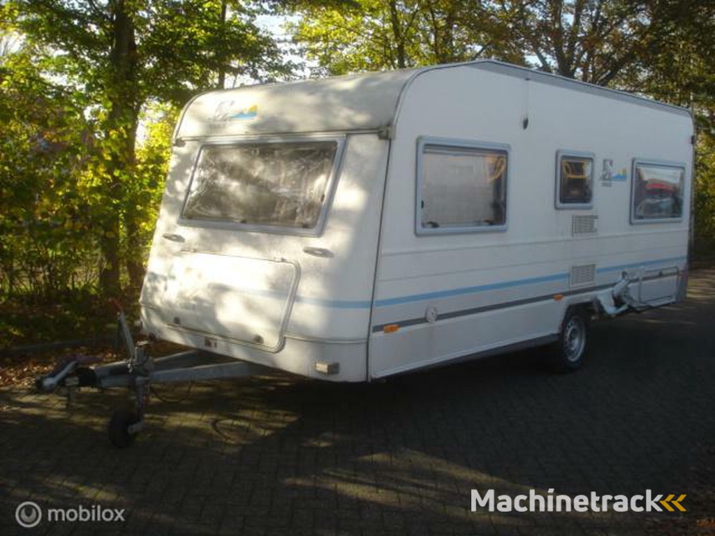 Knaus 440813 Azur 440 Rondzit - Toilet - Vastbed. Zijschade