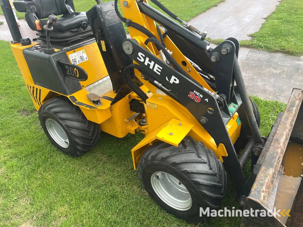 SHERPA 200 shovel kniklader