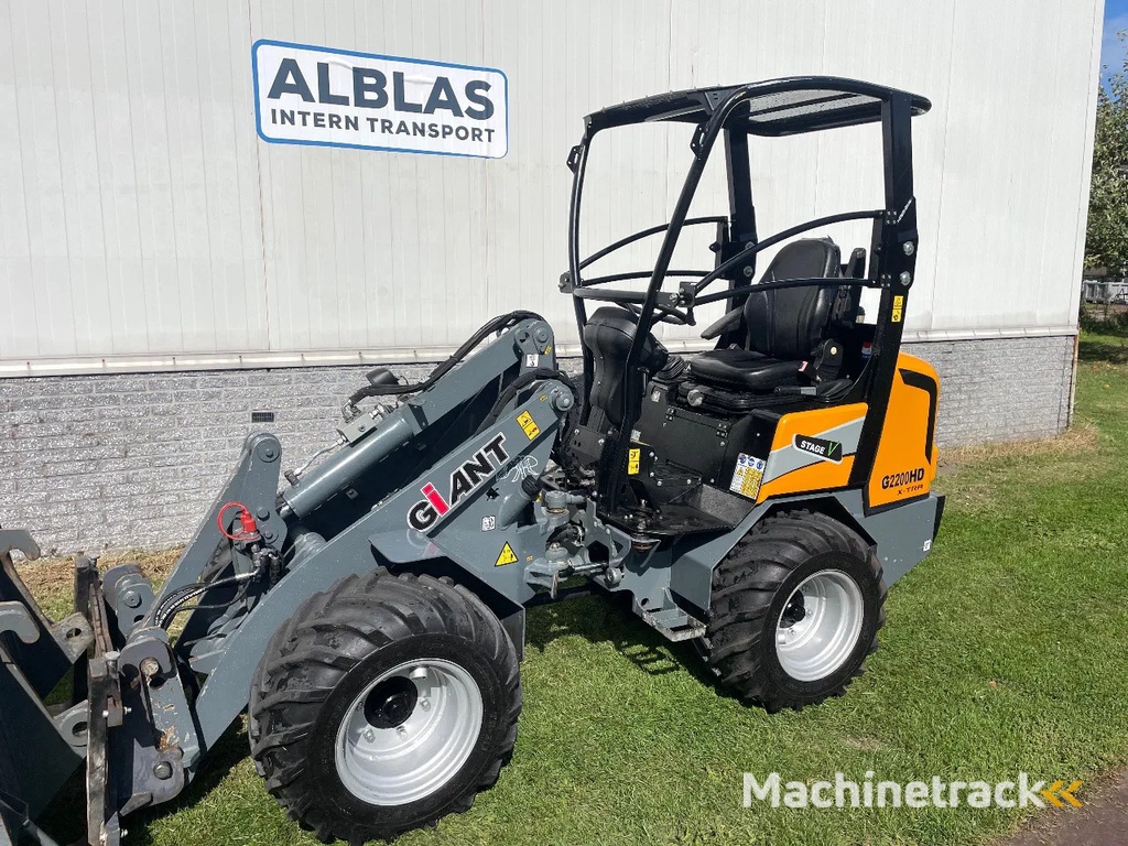 Giant G2200HD Xtra shovel kniklader met Puinbak en lepels