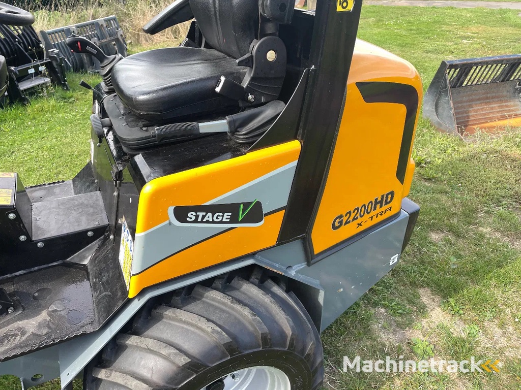 Giant G2200HD Xtra shovel kniklader met Puinbak en lepels