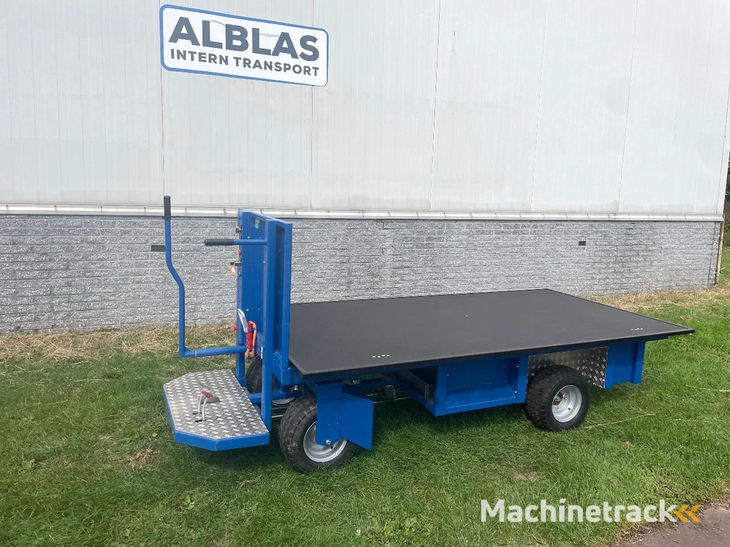 Diversen A4 electrische transportwagen nieuw!