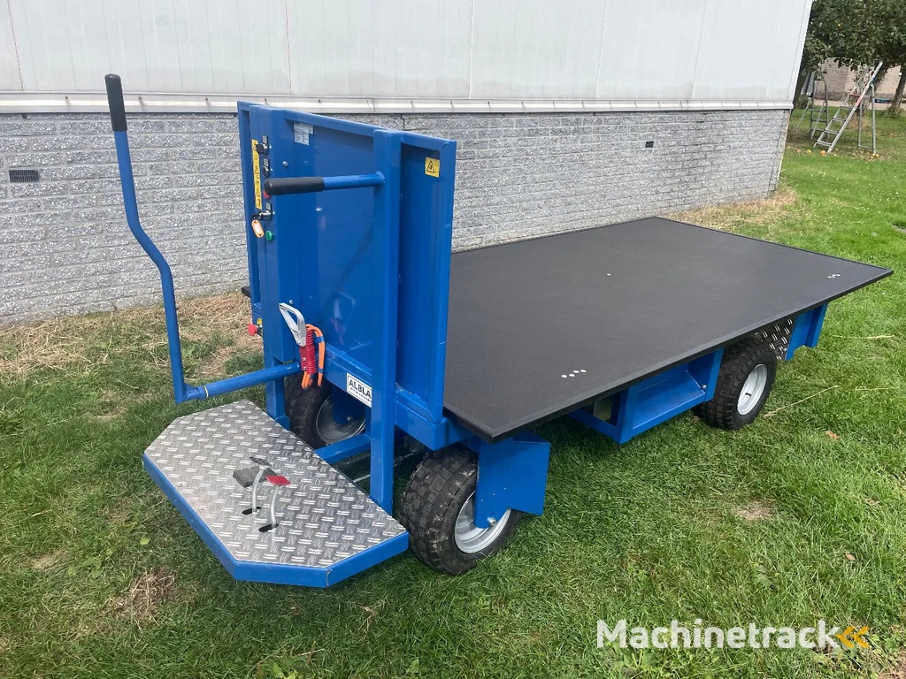 Diversen A4 electrische transportwagen nieuw!