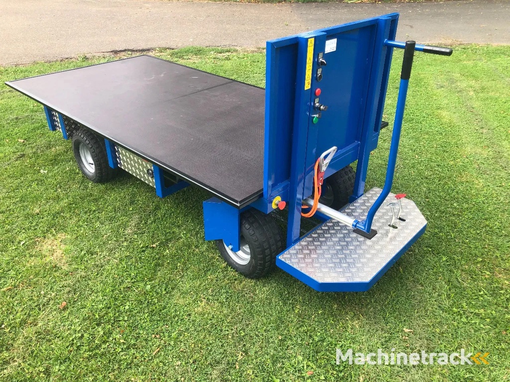 Diversen A4 electrische transportwagen nieuw!