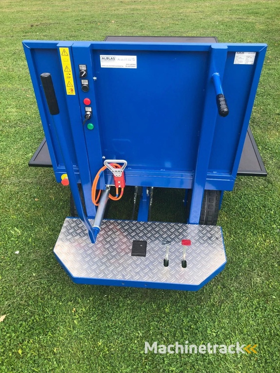 Diversen A4 electrische transportwagen nieuw!