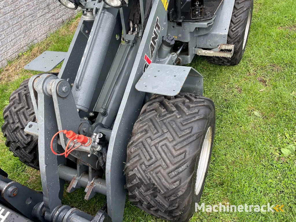 Giant 263SWT shovel kniklader met slechts 286 uur