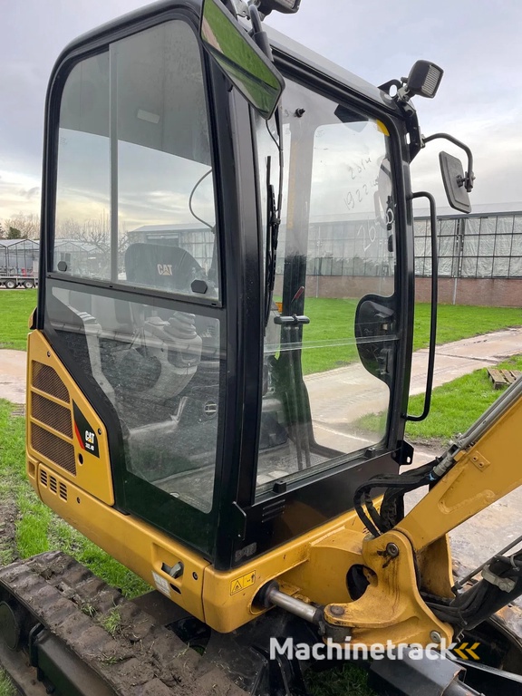 Caterpillar 302.4D graafmachine Yanmar 2400 kg!