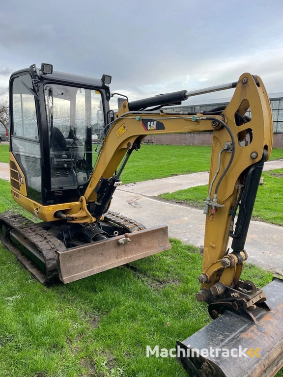 Caterpillar 302.4D graafmachine Yanmar 2400 kg!