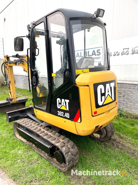 Caterpillar 302.4D graafmachine Yanmar 2400 kg!
