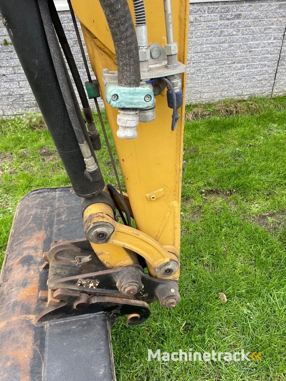 Caterpillar 302.4D graafmachine Yanmar 2400 kg!