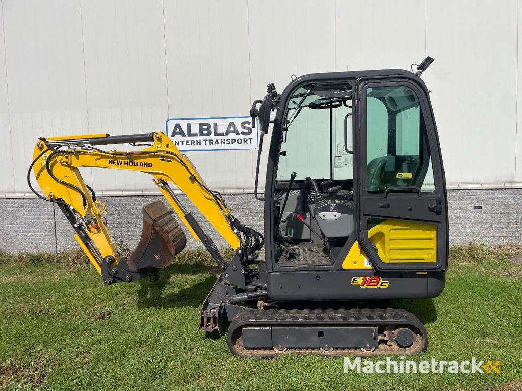 New Holland E18C graafmachine Yanmar met 670 uur nieuwstaat! met Sloopsorteer functie