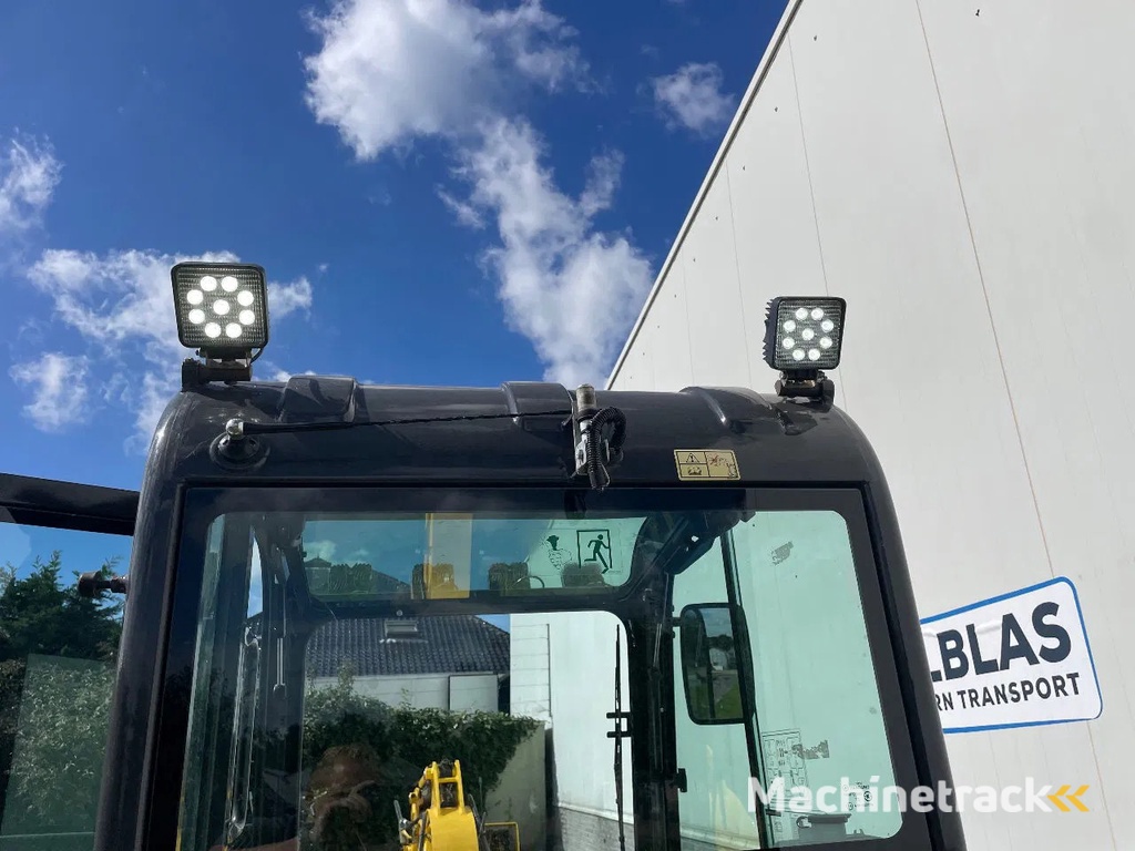 New Holland E18C graafmachine Yanmar met 670 uur nieuwstaat! met Sloopsorteer functie