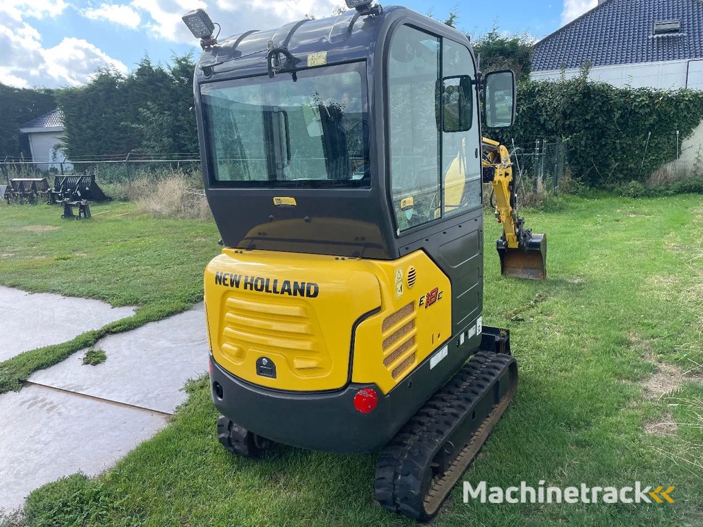 New Holland E18C graafmachine Yanmar met 670 uur nieuwstaat! met Sloopsorteer functie