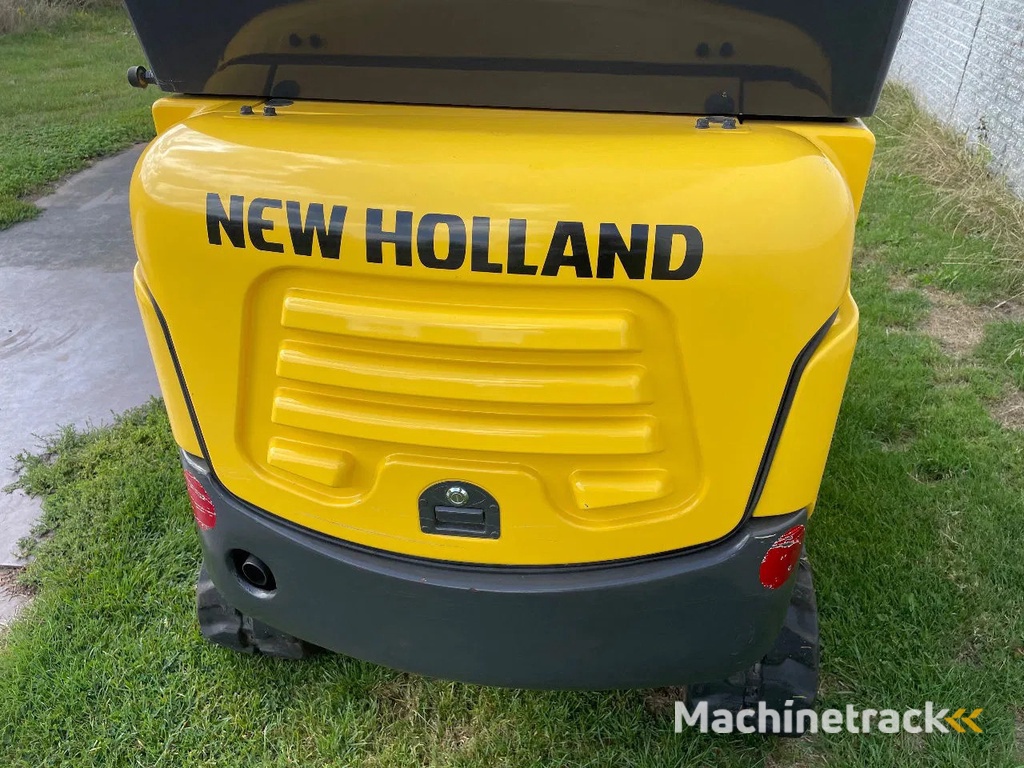 New Holland E18C graafmachine Yanmar met 670 uur nieuwstaat! met Sloopsorteer functie