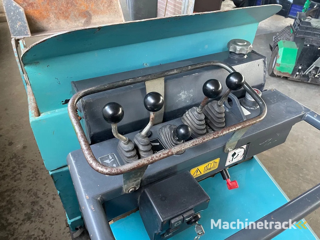 Messersi Rupsdumper CH 2-R Kubota diesel met schep